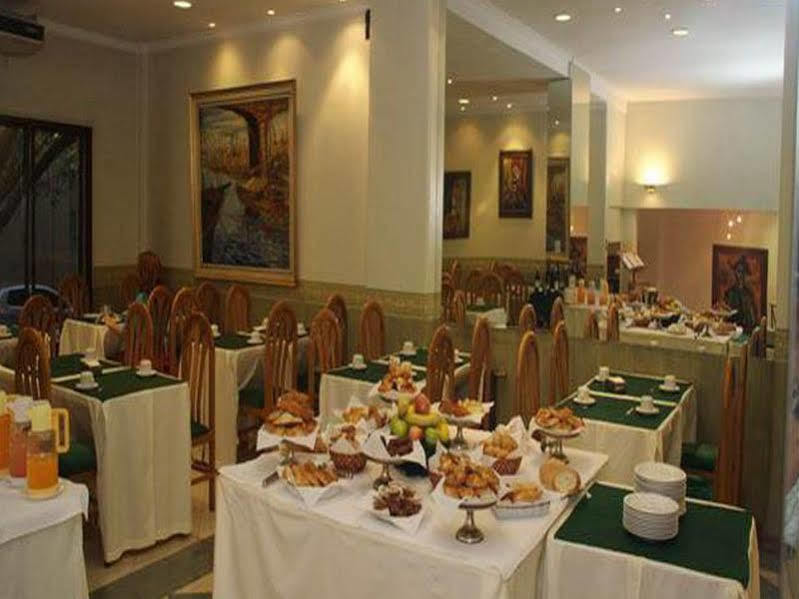 Hotel Ariosto Mendoza Exteriér fotografie